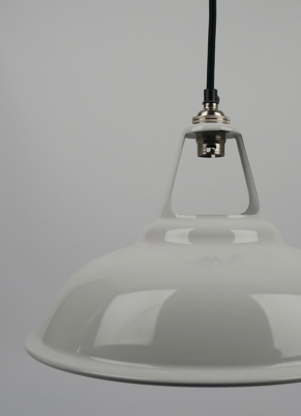 White Coolicon Pendant | Worn Lighting