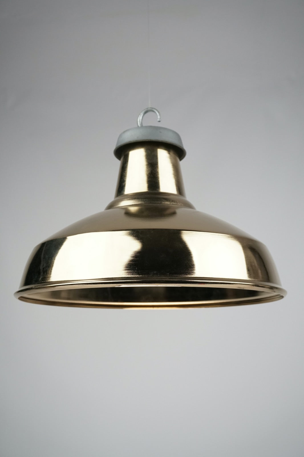 Gold Reflector | 36cm | Worn Lighting