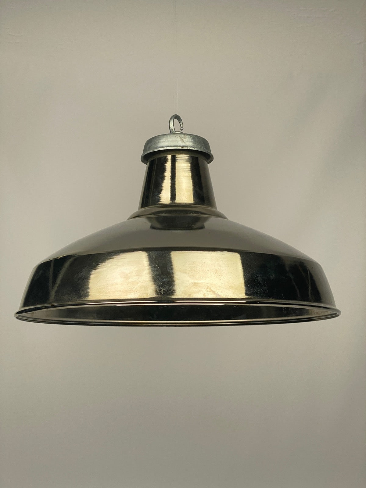 Silver Reflector | 50cm | Worn Lighting