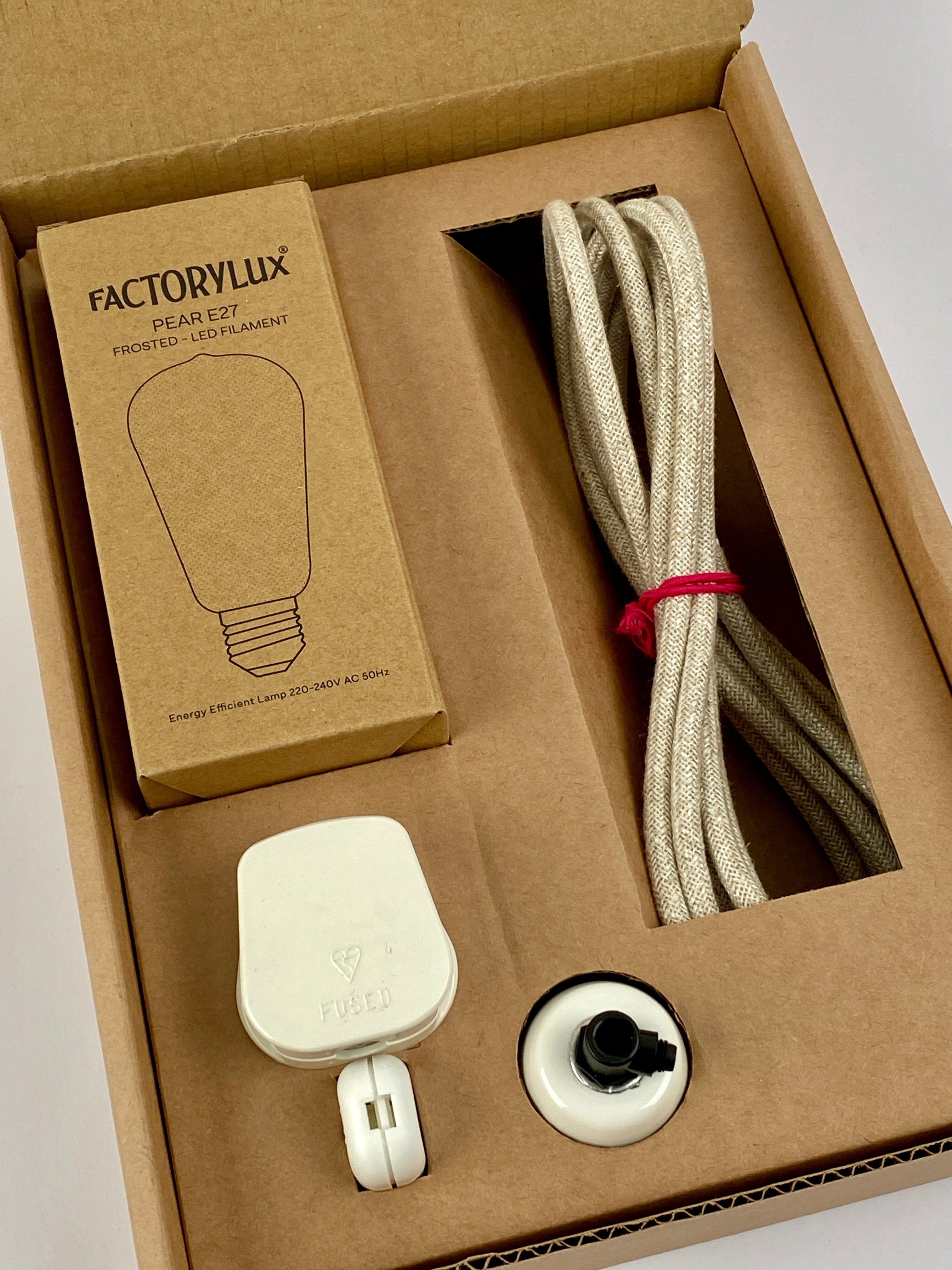 Gift Box: White Ceramic Plug-In Light Kit