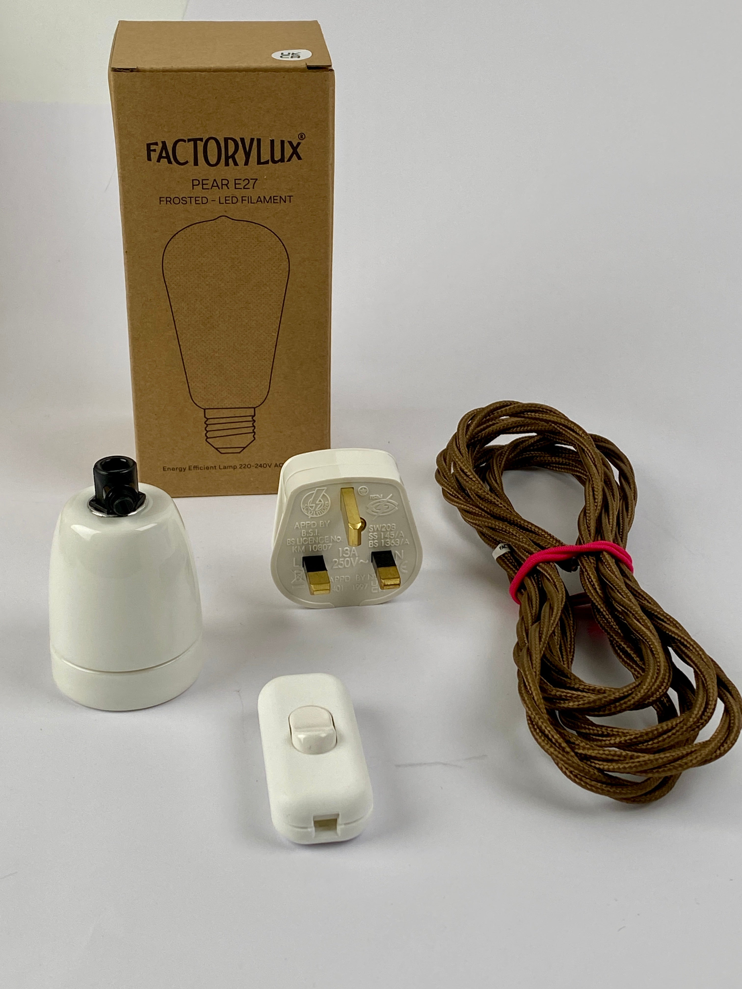 Gift Box: White Ceramic Plug-In Light Kit